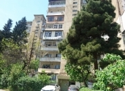 Satılır 3 otaqlı 80 m2 köhnə tikili Zərifə Əliyeva adına park