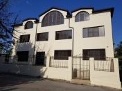 İcarəyə verilir 24 otaqlı 1000 m2 obyekt 7 mkr