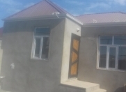 Satılır 3 otaqlı 70 m2 həyət evi Binə