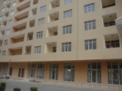 Satılır 2 otaqlı 50 m2 yeni tikili İnşaatçılar m.