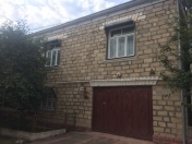 Satılır 7 otaqlı 240 m2 həyət evi Qazax