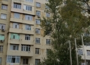 Satılır 5 otaqlı 110 m2 köhnə tikili Neapol dairəsi