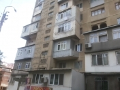 Satılır 4 otaqlı 102 m2 köhnə tikili İnşaatçılar m.