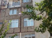 Satılır 1 otaqlı 35 m2 köhnə tikili İnşaatçılar m.