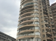 Satılır 4 otaqlı 225 m2 yeni tikili Ayna Sultanova heykəli