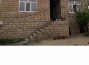 Satılır 4 otaqlı 90 m2 həyət evi Saray