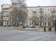 İcarəyə verilir 2 otaqlı 55 m2 ofis Axundov bağı