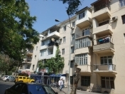 İcarəyə verilir 3 otaqlı 85 m2 köhnə tikili Dövlət Statistika Komitəsi