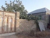 Satılır 3 otaqlı 100 m2 həyət evi Binə