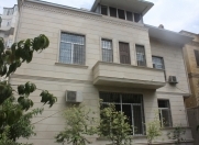 İcarəyə verilir 6 otaqlı 421 m2 villa Rəsulzadə
