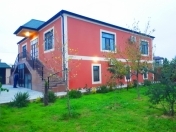 Satılır 7 otaqlı 400 m2 bağ evi Buzovna