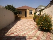 Satılır 4 otaqlı 150 m2 həyət evi Əmircan