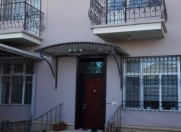 Satılır 4 otaqlı 150 m2 həyət evi Badamdar