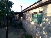 Satılır 3 otaqlı 2300 m2 bağ evi Qala