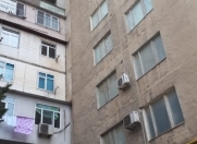 Satılır 1 otaqlı 43 m2 köhnə tikili Heydər Əliyev Mərkəzi