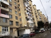 Satılır 4 otaqlı 90 m2 köhnə tikili 8 km