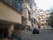 Satılır 2 otaqlı 70 m2 köhnə tikili Səməd Vurğun parkı