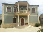 Satılır 7 otaqlı 400 m2 həyət evi 8 km