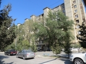 Satılır 3 otaqlı 87 m2 köhnə tikili Binəqədi r.
