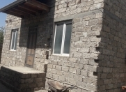 Satılır 3 otaqlı 100 m2 həyət evi Binə