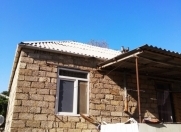 Satılır 5 otaqlı 300 m2 həyət evi Binə