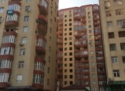Satılır 3 otaqlı 137 m2 yeni tikili İnşaatçılar m.