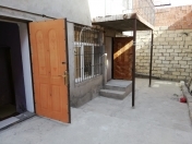 Satılır 7 otaqlı 240 m2 həyət evi Binəqədi