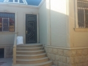 Satılır 4 otaqlı 90 m2 həyət evi Buzovna