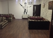 Satılır 5 otaqlı 160 m2 obyekt İnşaatçılar m.