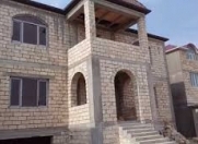 Satılır 4 otaqlı 300 m2 həyət evi Türkan