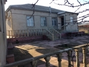 Satılır 4 otaqlı 103 m2 həyət evi Saray