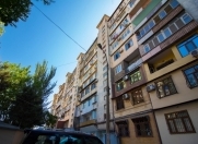 Satılır 2 otaqlı 65 m2 köhnə tikili Montin