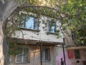 Satılır 1 otaqlı 38 m2 köhnə tikili İnşaatçılar m.