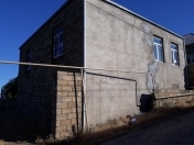 Satılır 4 otaqlı 160 m2 həyət evi Çiçək