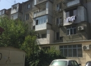 Satılır 2 otaqlı 43 m2 köhnə tikili Dövlət Statistika Komitəsi