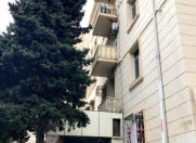 Satılır 3 otaqlı 63 m2 köhnə tikili Dostluq kinoteatrı