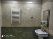 Satılır 2 otaqlı 96 m2 yeni tikili İnşaatçılar m.