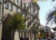 İcarəyə verilir 3 otaqlı 80 m2 köhnə tikili 28 May m.