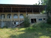 Satılır 3 otaqlı 250 m2 həyət evi Şəki