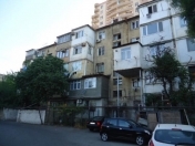 Satılır 1 otaqlı 35 m2 köhnə tikili Elmlər Akademiyası m.