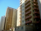 Satılır 3 otaqlı 90 m2 yeni tikili İnşaatçılar m.