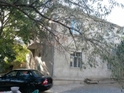 Satılır 5 otaqlı 270 m2 həyət evi Xətai r.