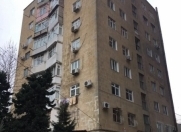 İcarəyə verilir 3 otaqlı 100 m2 köhnə tikili Tibb Universiteti