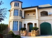İcarəyə verilir 6 otaqlı 400 m2 villa Buzovna