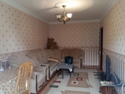 Satılır 4 otaqlı 100 m2 köhnə tikili Binəqədi r.