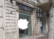 Satılır 4 otaqlı 165 m2 obyekt Sahil m.