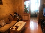 Satılır 2 otaqlı 42 m2 köhnə tikili Xalqlar Dostluğu m.