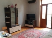 İcarəyə verilir 2 otaqlı 66 m2 köhnə tikili Gəncə