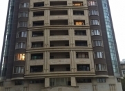 İcarəyə verilir 3 otaqlı 150 m2 yeni tikili Dövlət Statistika Komitəsi