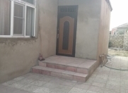 Satılır 4 otaqlı 130 m2 həyət evi Ramana